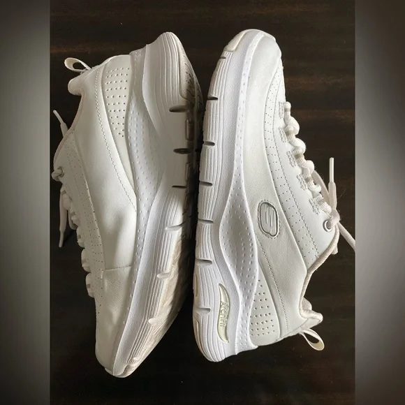 Skechers Arch Fit White Leather Athletic Sneakers Size 6.5 - Picture 5 of 7